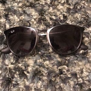 Metal frame ray bans